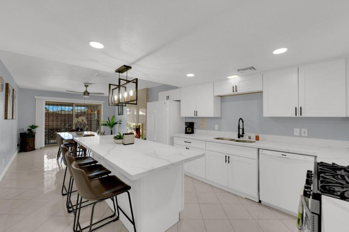 Holiday home Luxury 4br Vegas Retreat With Pool 10 Mins To Strip